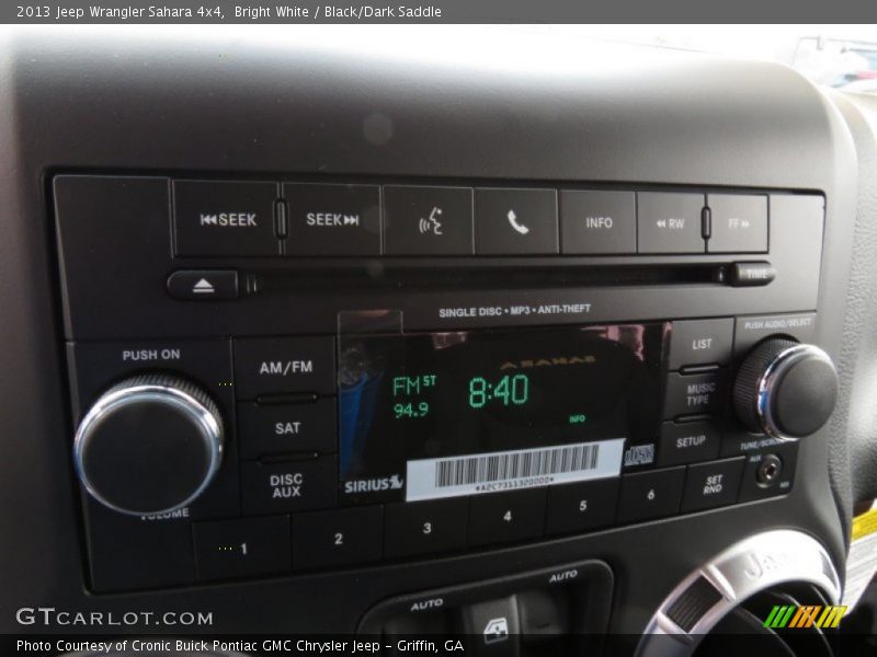 Bright White / Black/Dark Saddle 2013 Jeep Wrangler Sahara 4x4