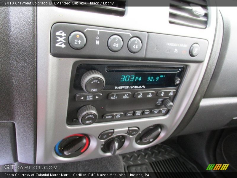 Controls of 2010 Colorado LT Extended Cab 4x4