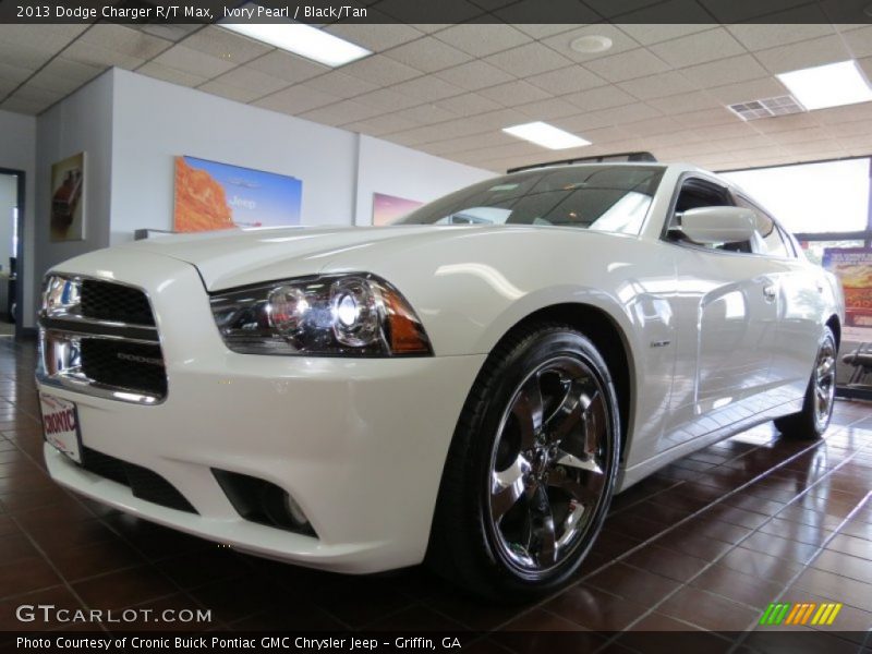 Ivory Pearl / Black/Tan 2013 Dodge Charger R/T Max