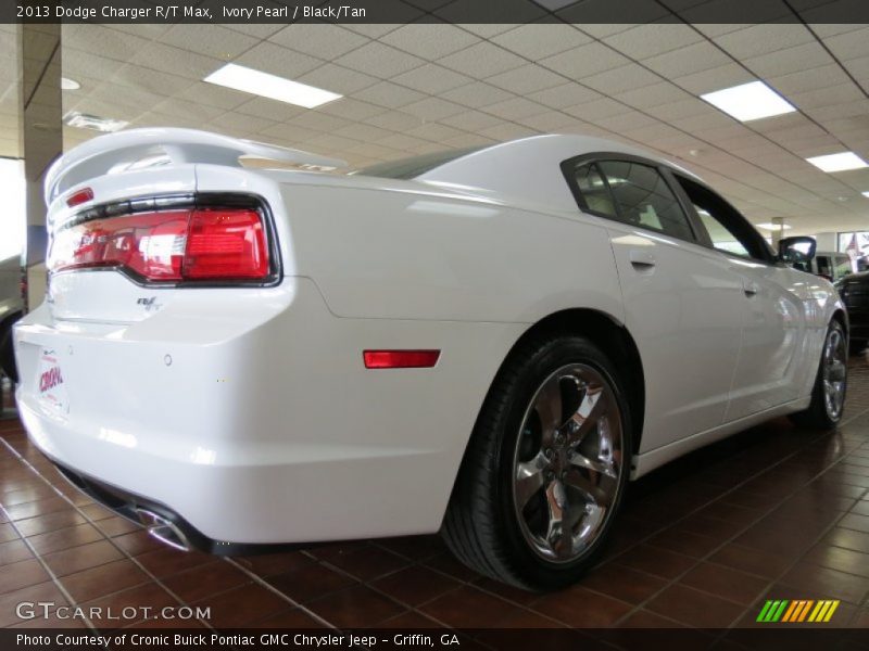 Ivory Pearl / Black/Tan 2013 Dodge Charger R/T Max