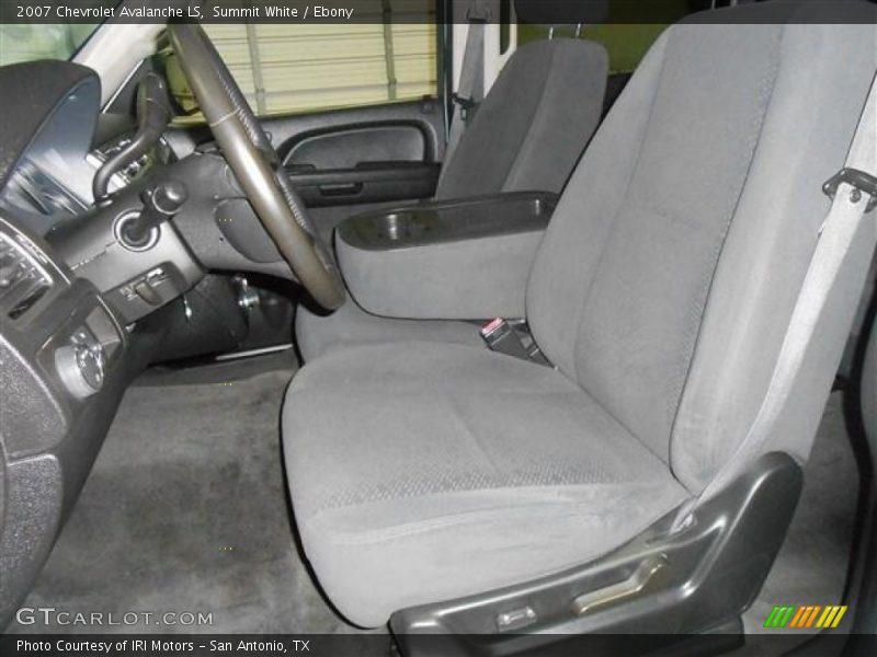 Summit White / Ebony 2007 Chevrolet Avalanche LS