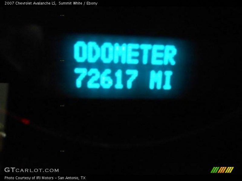 Summit White / Ebony 2007 Chevrolet Avalanche LS