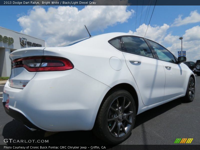 Bright White / Black/Light Diesel Gray 2013 Dodge Dart Rallye