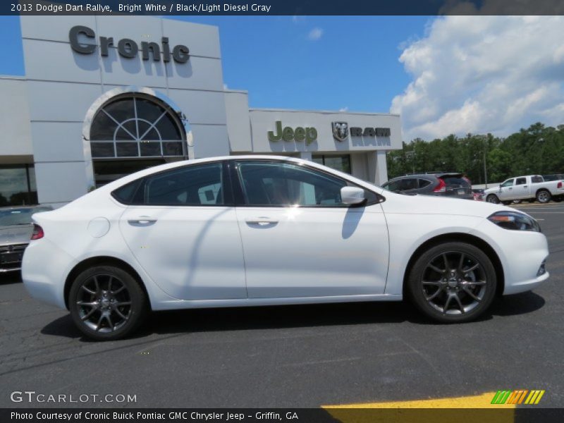Bright White / Black/Light Diesel Gray 2013 Dodge Dart Rallye
