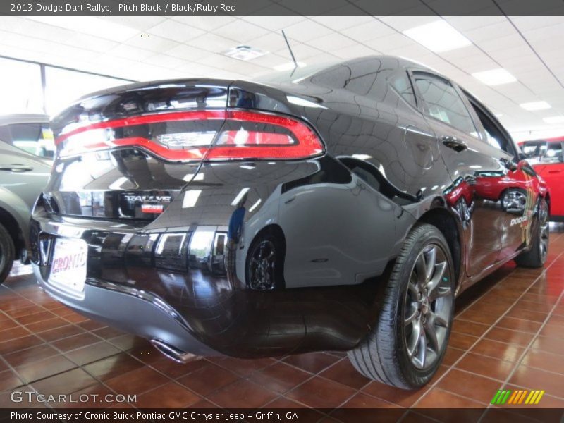 Pitch Black / Black/Ruby Red 2013 Dodge Dart Rallye