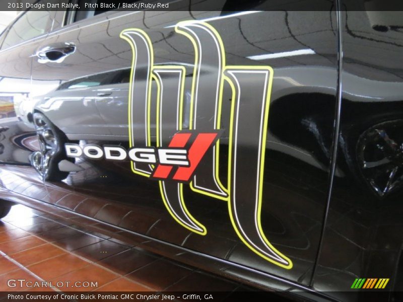 Pitch Black / Black/Ruby Red 2013 Dodge Dart Rallye