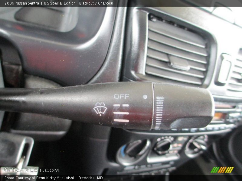 Blackout / Charcoal 2006 Nissan Sentra 1.8 S Special Edition