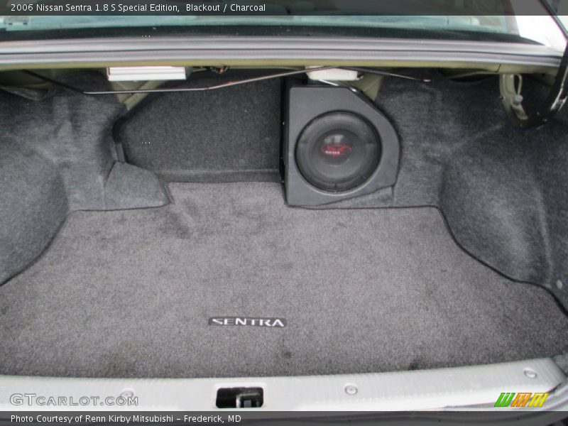 Blackout / Charcoal 2006 Nissan Sentra 1.8 S Special Edition
