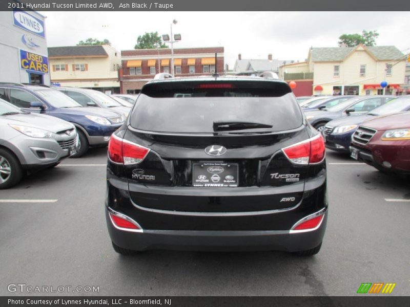 Ash Black / Taupe 2011 Hyundai Tucson Limited AWD