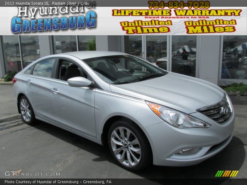 Radiant Silver / Gray 2013 Hyundai Sonata SE