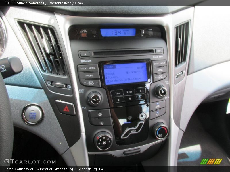 Radiant Silver / Gray 2013 Hyundai Sonata SE