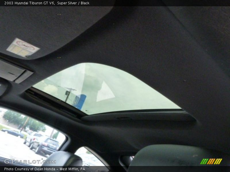 Super Silver / Black 2003 Hyundai Tiburon GT V6