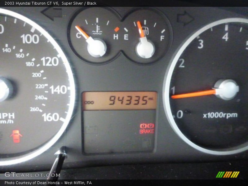 Super Silver / Black 2003 Hyundai Tiburon GT V6