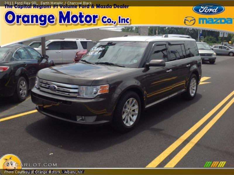 Earth Metallic / Charcoal Black 2011 Ford Flex SEL