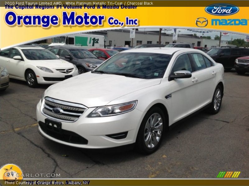 White Platinum Metallic Tri-Coat / Charcoal Black 2010 Ford Taurus Limited AWD