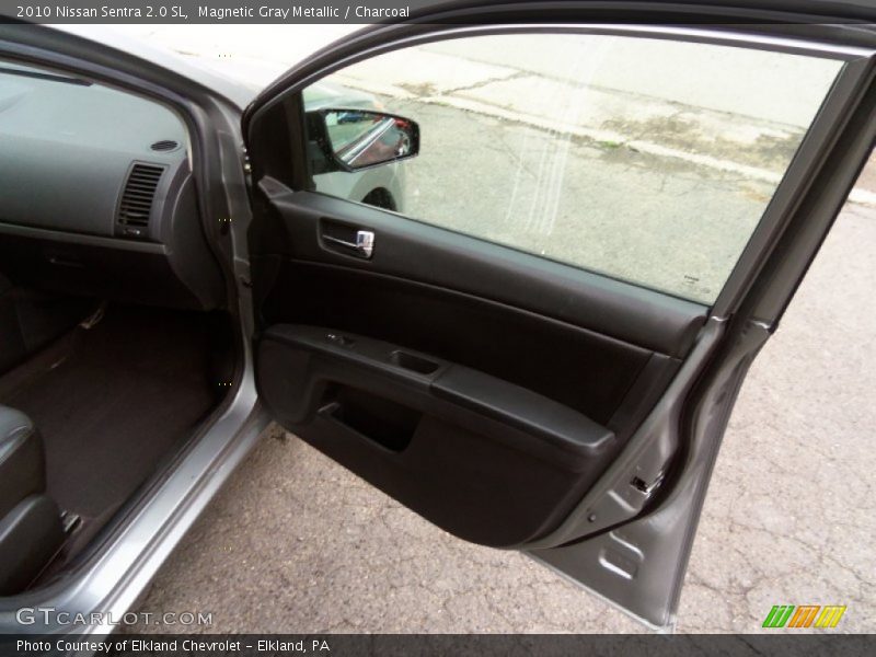 Magnetic Gray Metallic / Charcoal 2010 Nissan Sentra 2.0 SL