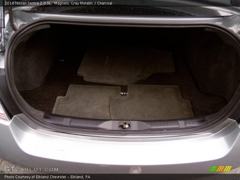 Magnetic Gray Metallic / Charcoal 2010 Nissan Sentra 2.0 SL