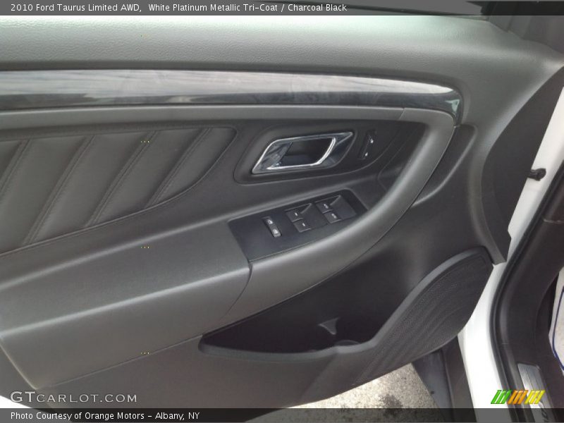 White Platinum Metallic Tri-Coat / Charcoal Black 2010 Ford Taurus Limited AWD