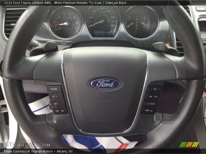 White Platinum Metallic Tri-Coat / Charcoal Black 2010 Ford Taurus Limited AWD
