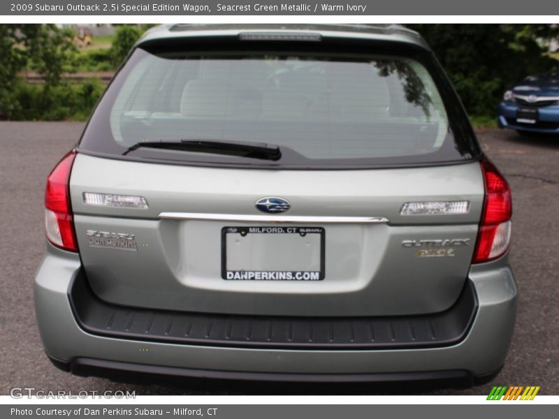 Seacrest Green Metallic / Warm Ivory 2009 Subaru Outback 2.5i Special Edition Wagon