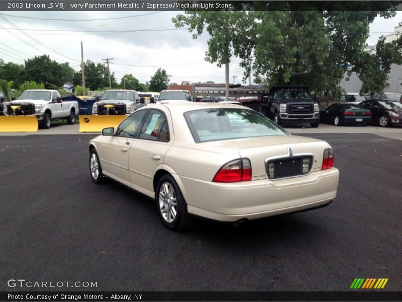 Ivory Parchment Metallic / Espresso/Medium Light Stone 2003 Lincoln LS V8