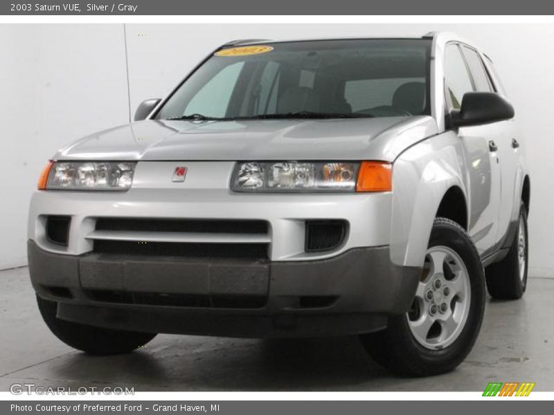 Silver / Gray 2003 Saturn VUE