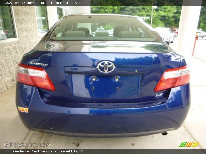 Blue Ribbon Metallic / Ash 2009 Toyota Camry LE