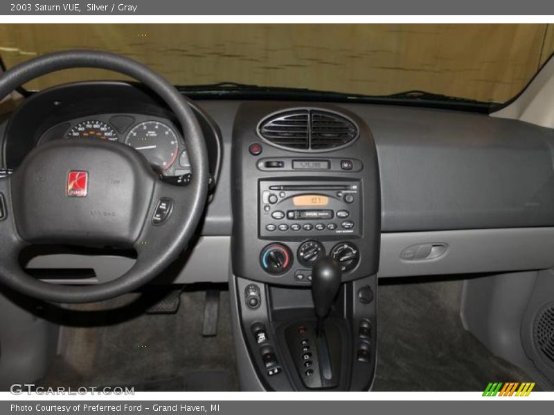 Dashboard of 2003 VUE 