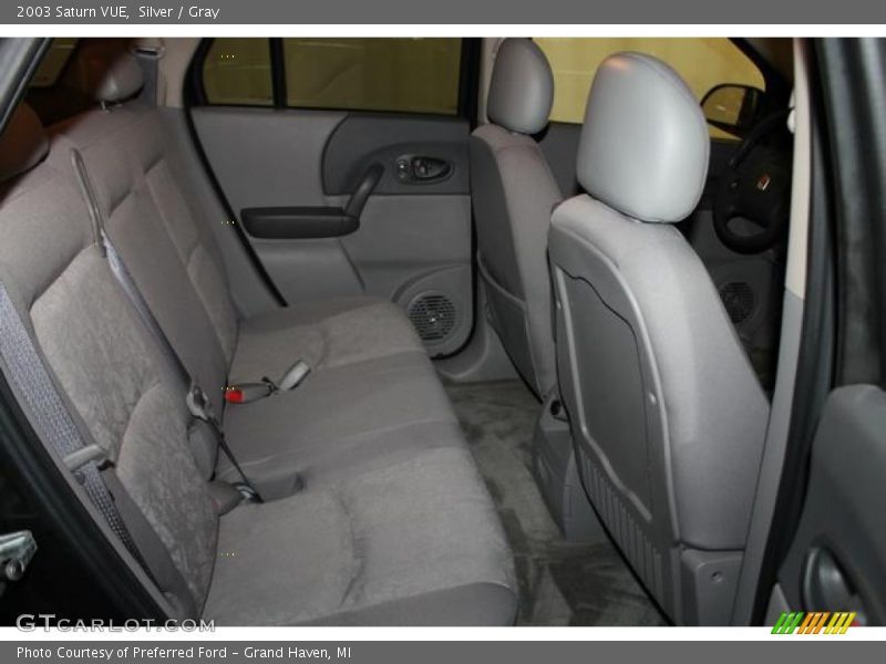 Silver / Gray 2003 Saturn VUE