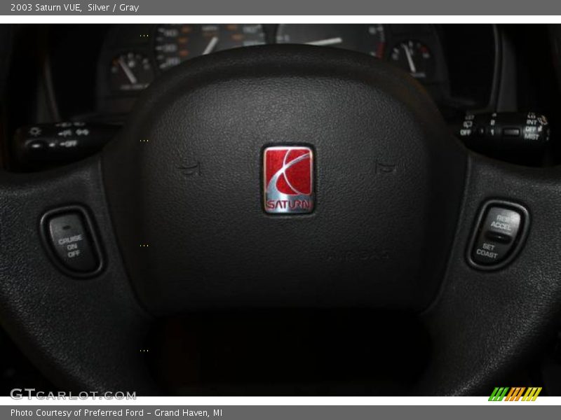 Silver / Gray 2003 Saturn VUE