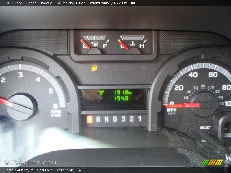 Oxford White / Medium Flint 2013 Ford E Series Cutaway E350 Moving Truck