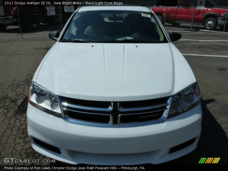 New Bright White / Black/Light Frost Beige 2013 Dodge Avenger SE V6