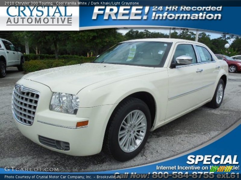 Cool Vanilla White / Dark Khaki/Light Graystone 2010 Chrysler 300 Touring