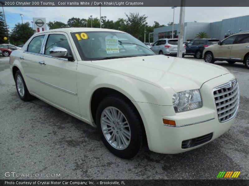 Cool Vanilla White / Dark Khaki/Light Graystone 2010 Chrysler 300 Touring