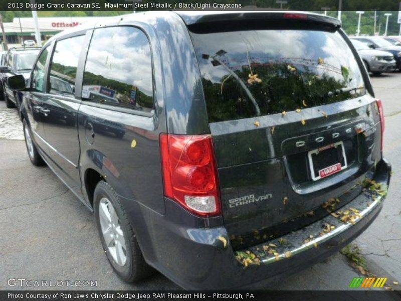 Maximum Steel Metallic / Black/Light Graystone 2013 Dodge Grand Caravan SE