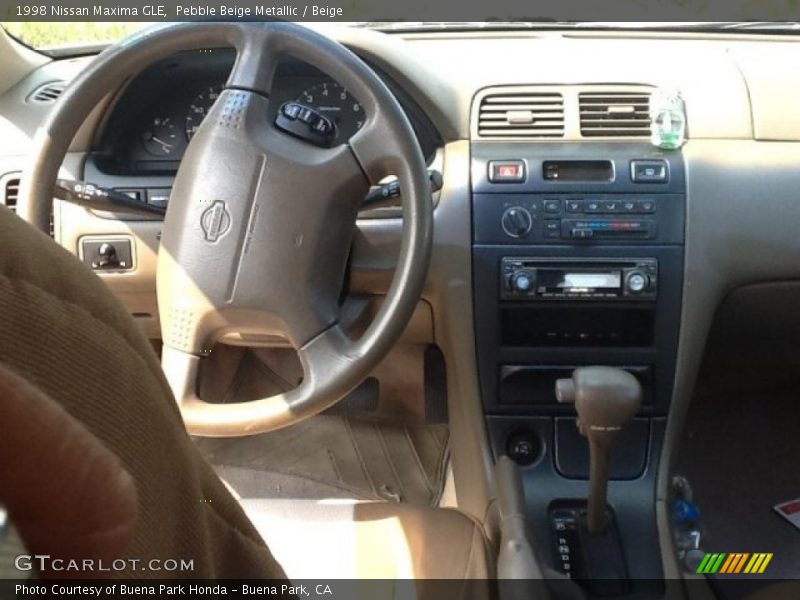 Pebble Beige Metallic / Beige 1998 Nissan Maxima GLE