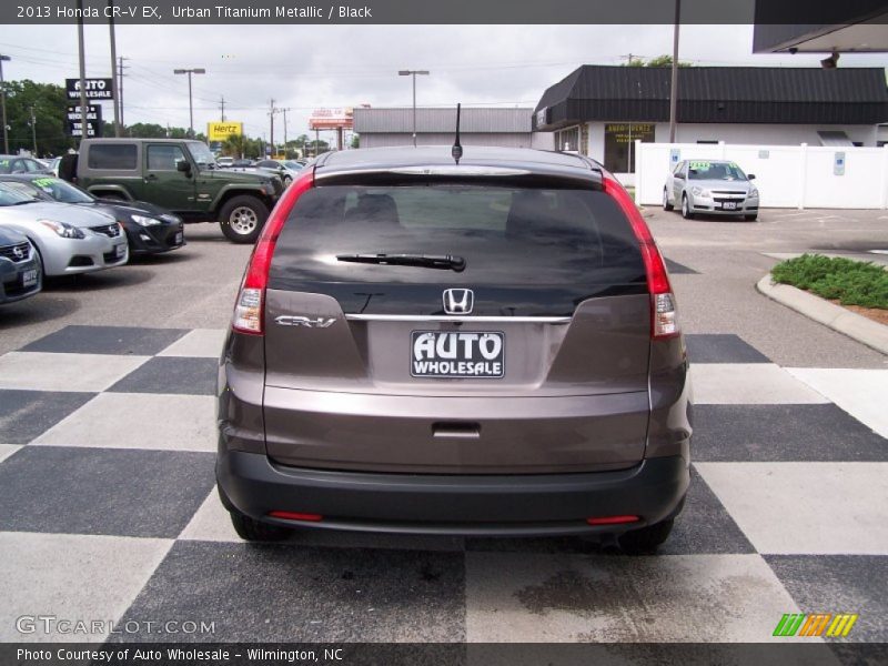 Urban Titanium Metallic / Black 2013 Honda CR-V EX