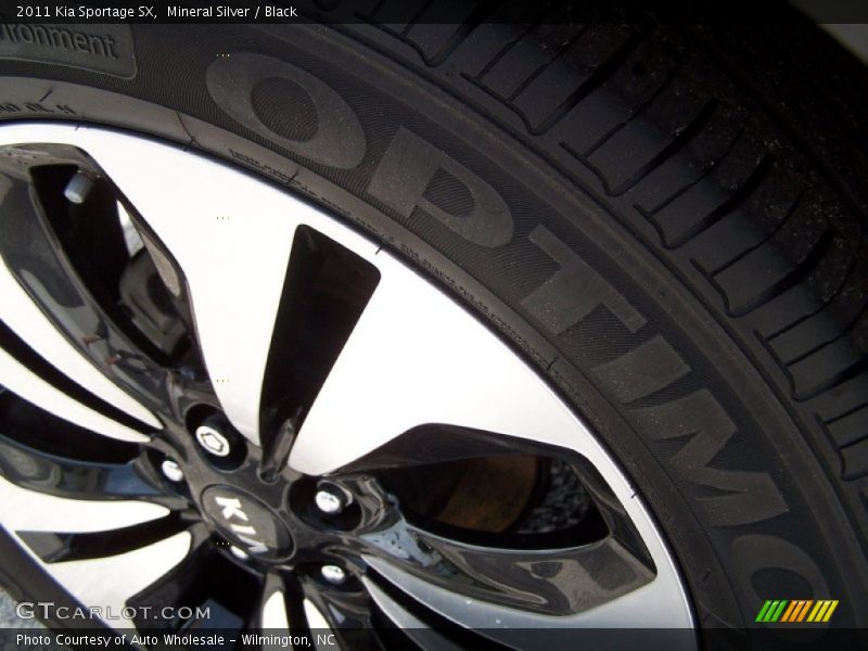 Mineral Silver / Black 2011 Kia Sportage SX