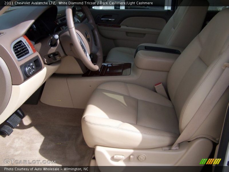 White Diamond Tricoat / Dark Cashmere/Light Cashmere 2011 Chevrolet Avalanche LTZ