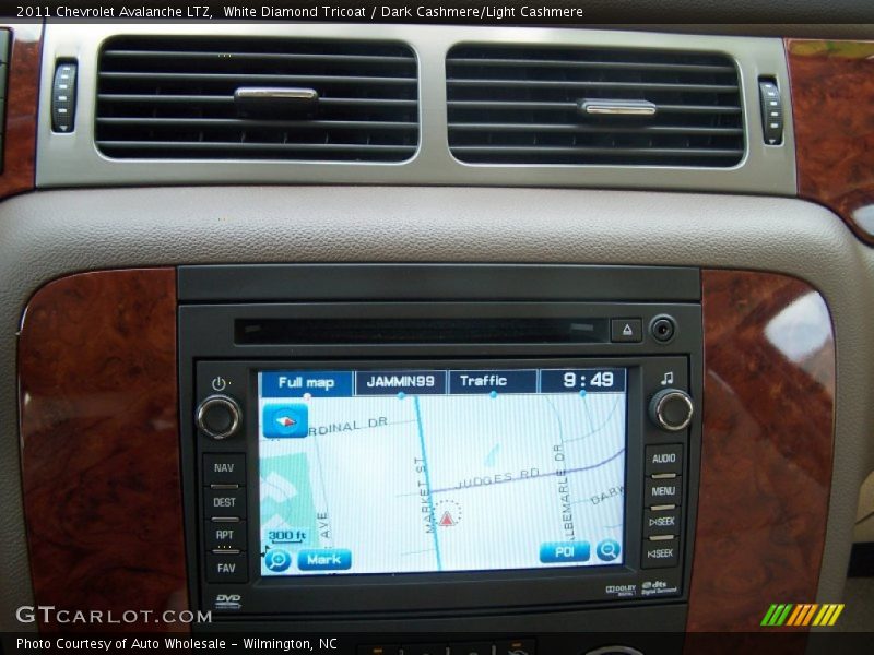 White Diamond Tricoat / Dark Cashmere/Light Cashmere 2011 Chevrolet Avalanche LTZ