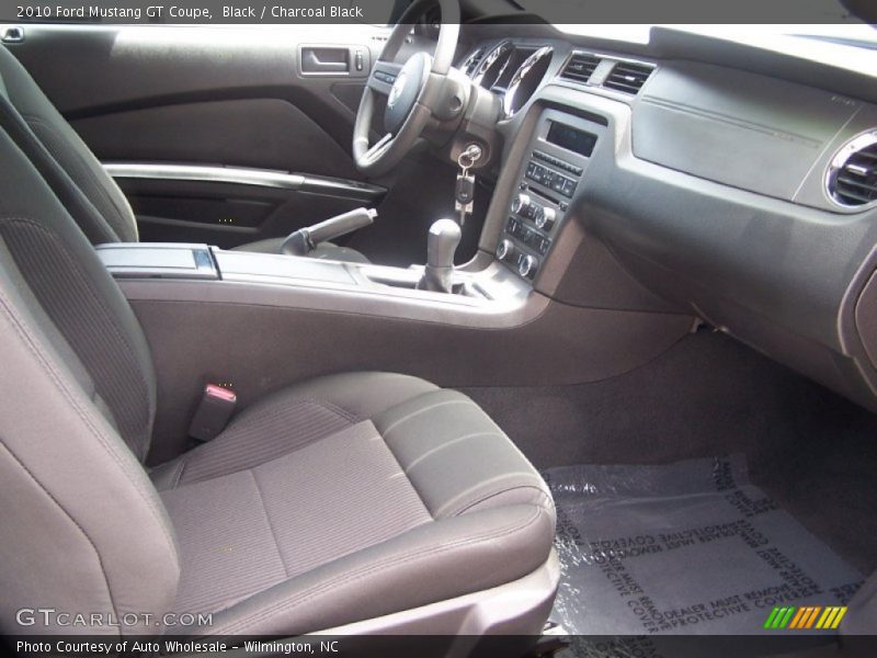 Black / Charcoal Black 2010 Ford Mustang GT Coupe