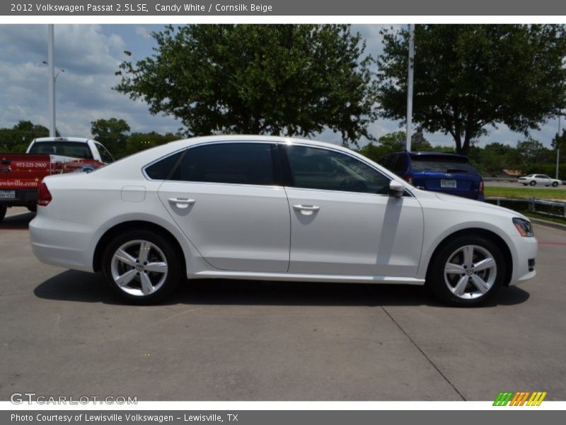 Candy White / Cornsilk Beige 2012 Volkswagen Passat 2.5L SE