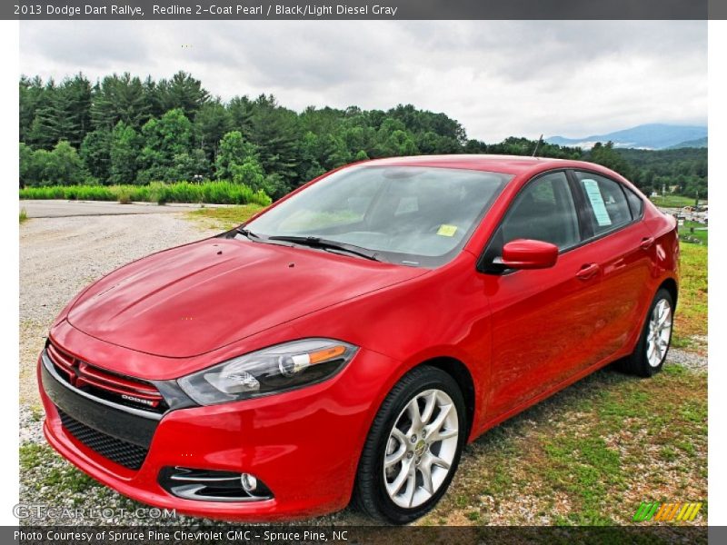 Front 3/4 View of 2013 Dart Rallye