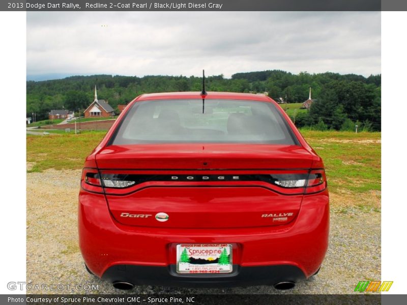 Redline 2-Coat Pearl / Black/Light Diesel Gray 2013 Dodge Dart Rallye