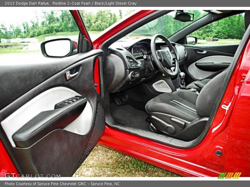 Redline 2-Coat Pearl / Black/Light Diesel Gray 2013 Dodge Dart Rallye