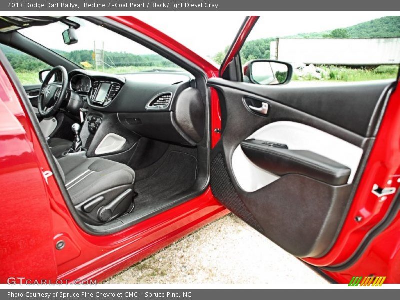 Redline 2-Coat Pearl / Black/Light Diesel Gray 2013 Dodge Dart Rallye