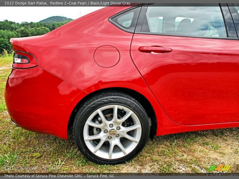 Redline 2-Coat Pearl / Black/Light Diesel Gray 2013 Dodge Dart Rallye