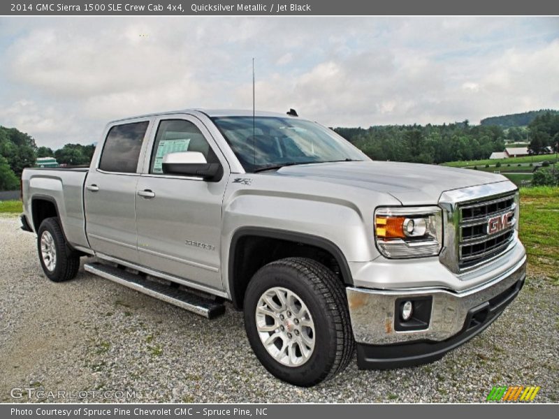 Front 3/4 View of 2014 Sierra 1500 SLE Crew Cab 4x4