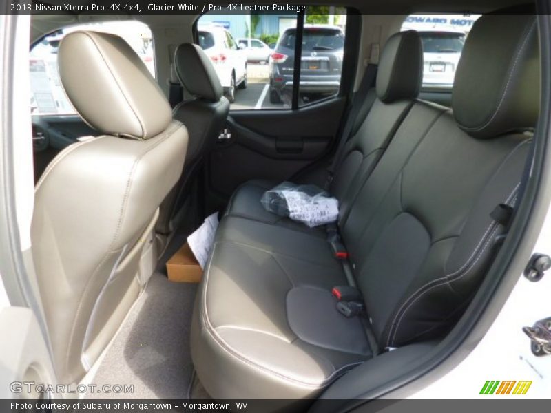 Glacier White / Pro-4X Leather Package 2013 Nissan Xterra Pro-4X 4x4