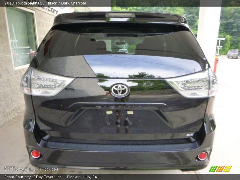 Black / Dark Charcoal 2013 Toyota Sienna SE